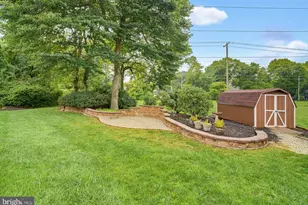 200 Trappe Ln, Langhorne, PA 19047 - Photo 37