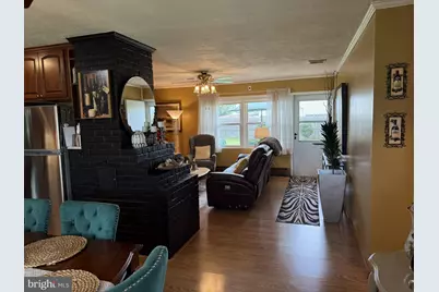 129 Dogwood Drive, Levittown, PA 19055 - Photo 7
