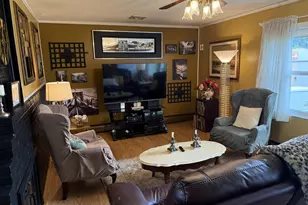 129 Dogwood Dr, Levittown, PA 19055 - Photo 11