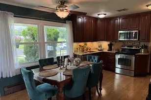 129 Dogwood Dr, Levittown, PA 19055 - Photo 9
