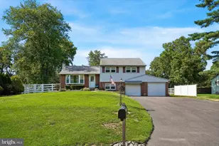 2176 Meadowview Dr, Jamison, PA 18929 - Photo 3