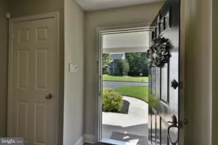 91 Forrest Dr, Holland, PA 18966 - Photo 3