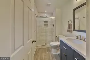 91 Forrest Dr, Holland, PA 18966 - Photo 29