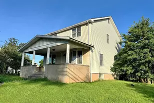 52 W Broad St, Trumbauersville, PA 18970 - Photo 1