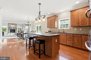 600 Detweiler Dr, Perkasie, PA 18944 - Photo 3