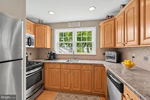 462 Cynthia Ave, Langhorne, PA 19047 - Photo 9
