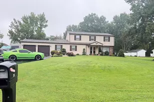 28 Harvest Rd, Ivyland, PA 18974 - Photo 1