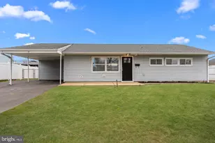31 Pleasant Ln, Levittown, PA 19054 - Photo 1