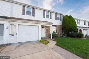3338 Carroll Ct, Bensalem, PA 19020 - Photo 3