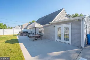41 Neptune Ln, Levittown, PA 19054 - Photo 33