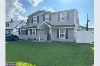41 Neptune Lane, Levittown, PA 19054 - Photo 3