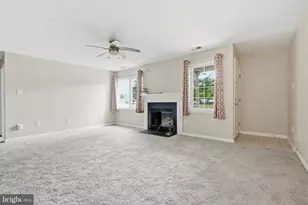 146 Naomi Ct, Levittown, PA 19057 - Photo 5