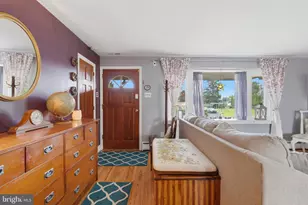 8 Twist Dr, Southampton, PA 18966 - Photo 7