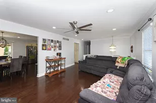 3713 Fleetwood Ave, Feasterville-Trevose, PA 19053 - Photo 9