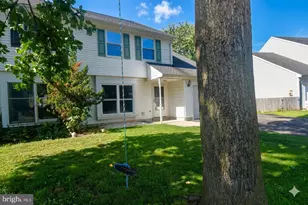2037 Clover Mill Rd, Quakertown, PA 18951 - Photo 3