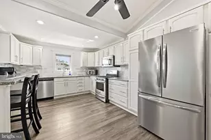 48 Beechtree Rd, Levittown, PA 19057 - Photo 5