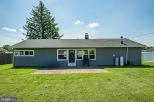 48 Beechtree Rd, Levittown, PA 19057 - Photo 19