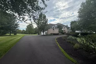25 Sandtrap Cir, Warminster, PA 18974 - Photo 5