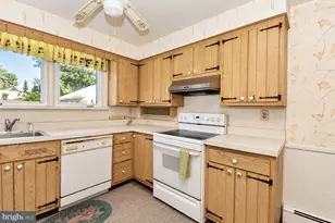 408 Central Ave, Feasterville-Trevose, PA 19053 - Photo 15