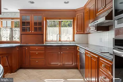 1006 Buckingham Way, Yardley, PA 19067 - Photo 7