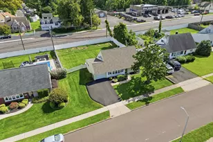 181 Lower Orchard Dr, Levittown, PA 19056 - Photo 7