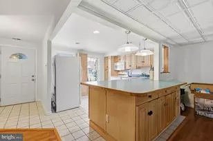 17 Constitution Ave, Doylestown, PA 18901 - Photo 7