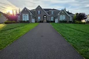 7 Oxford Dr, Ivyland, PA 18974 - Photo 3