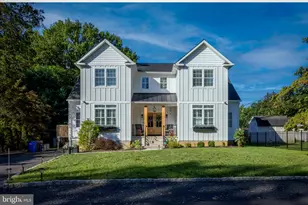 21 Wilfred Dr, Yardley, PA 19067 - Photo 1