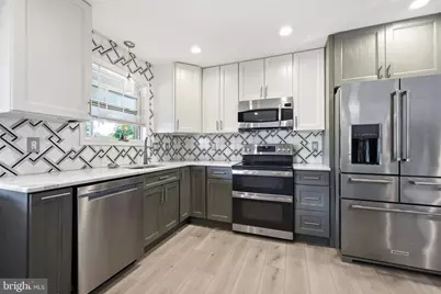 551 Stonybrook Drive #E, Levittown, PA 19055 - Photo 7