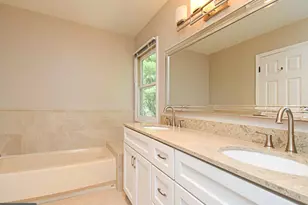 6 Kanon Ct, Newtown, PA 18940 - Photo 33