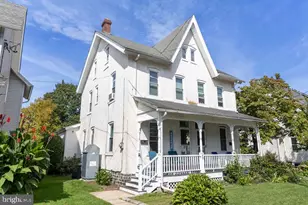 40 S 11th St, Quakertown, PA 18951 - Photo 1