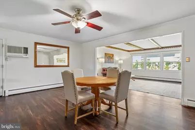 87 Wildflower Road, Levittown, PA 19057 - Photo 5