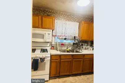 5621 Mitchell Road, Levittown, PA 19057 - Photo 3