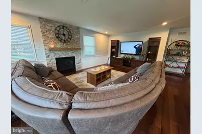 546 Old Mill Drive, Langhorne, PA 19047 - Photo 3