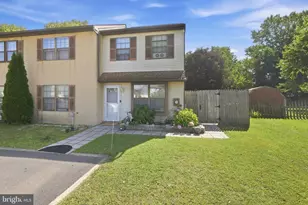 111 Cypress Dr, Quakertown, PA 18951 - Photo 3