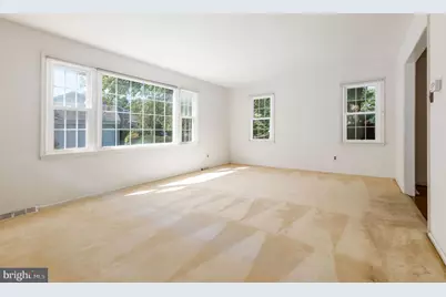 7 Averstone Drive E, Washington Crossing, PA 18977 - Photo 11