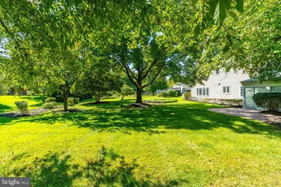 7 Averstone Drive E, Washington Crossing, PA 18977 - Photo 39
