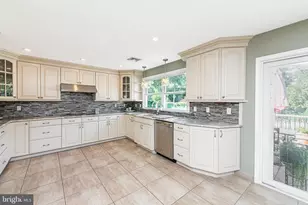 1053 Florida Ave, Bensalem, PA 19020 - Photo 7
