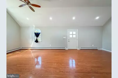 27 Violetwood Drive, Levittown, PA 19057 - Photo 19