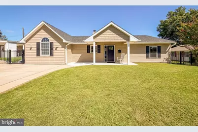 27 Violetwood Drive, Levittown, PA 19057 - Photo 3