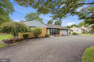 2515 Hillcrest Rd, Quakertown, PA 18951 - Photo 3