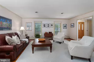 1300 University Dr, Yardley, PA 19067 - Photo 7