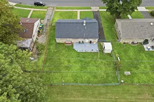2605 Woodlawn Dr, Bristol, PA 19007 - Photo 33
