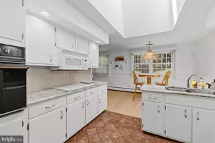 2544 Tulip Ln, Feasterville-Trevose, PA 19053 - Photo 15