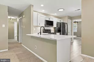 663B Rose Hollow Dr, Yardley, PA 19067 - Photo 5