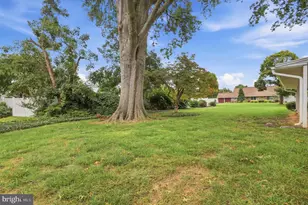 43 Full Turn Rd, Levittown, PA 19056 - Photo 31