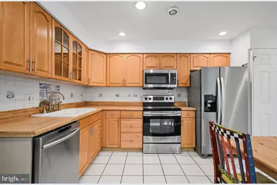110 Lebbie Lane, Fairless Hills, PA 19030 - Photo 11