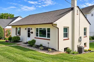 321 N 7th St, Perkasie, PA 18944 - Photo 3