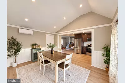 46 Newberry Lane, Levittown, PA 19054 - Photo 7