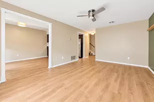 5 Aspen Way, Doylestown, PA 18901 - Photo 5